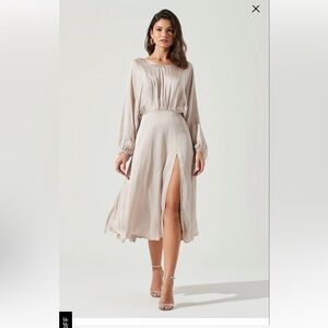 Astr Marin dolman sleeve midi dress